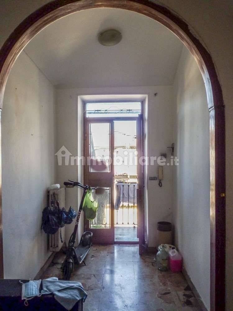 4 rooms Apartment in Turin, Italy No. 360628
