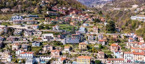 Apartamento de 3 dormitorios en Argegno, Italy No. 238751 19