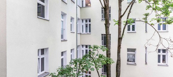  Building in Gesundbrunnen, Germany No. 220394 8