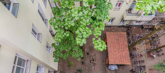  Building in Gesundbrunnen, Germany No. 220394 4
