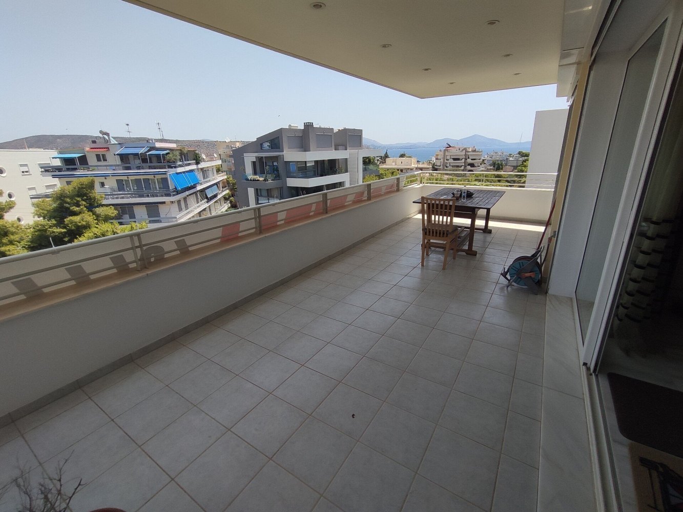 Apartamento T3 em Vari, Greece N.º 3597