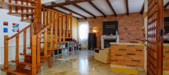 3 bedrooms House in Solesino, Italy No. 321665 24