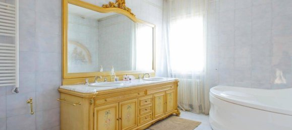 3 bedrooms House in Solesino, Italy No. 321665 14