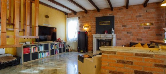 3 bedrooms House in Solesino, Italy No. 321665 8