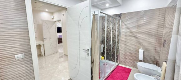 Villa de 3 dormitorios en Parete, Italy No. 172708 25