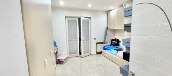 Villa de 3 dormitorios en Parete, Italy No. 172708 36