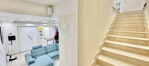 Villa de 3 dormitorios en Parete, Italy No. 172708 34