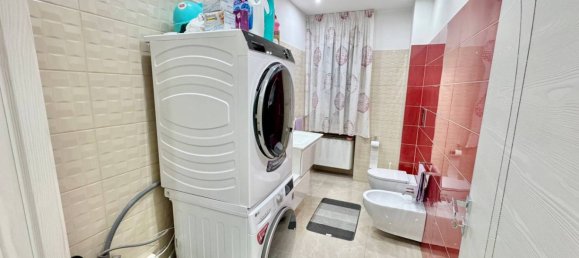 Villa de 3 dormitorios en Parete, Italy No. 172708 13