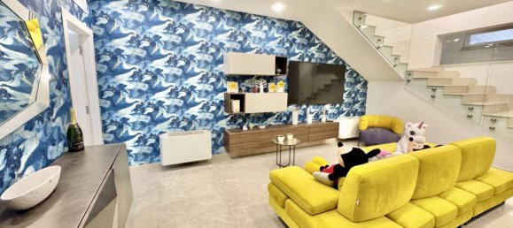 Villa de 3 dormitorios en Parete, Italy No. 172708 19