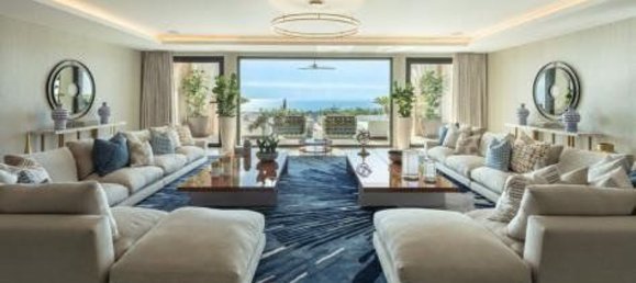 9 bedrooms Villa in Marbella, Spain No. 86628 7