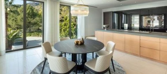 9 bedrooms Villa in Marbella, Spain No. 86628 11