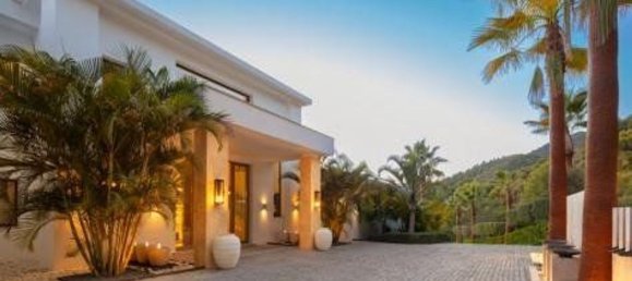 9 bedrooms Villa in Marbella, Spain No. 86628 50