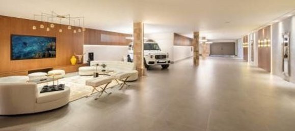 9 bedrooms Villa in Marbella, Spain No. 86628 38