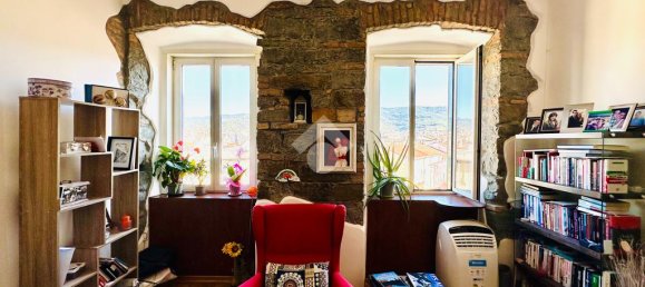 2-salle Appartement à Trieste, Italy No. 310078 5