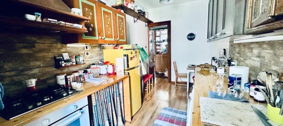 2-salle Appartement à Trieste, Italy No. 310078 27