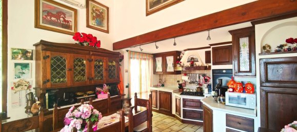 8 Schlafzimmer Villa in San Giuliano Terme, Italy, Nr. 323372 7