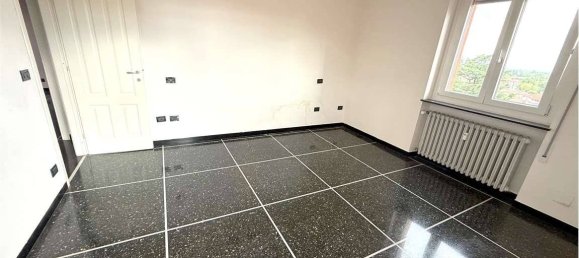 2 Schlafzimmer Wohnung in Novi Ligure, Italy, Nr. 346535 4