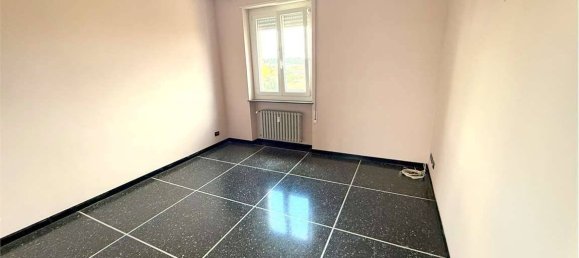 2 Schlafzimmer Wohnung in Novi Ligure, Italy, Nr. 346535 5