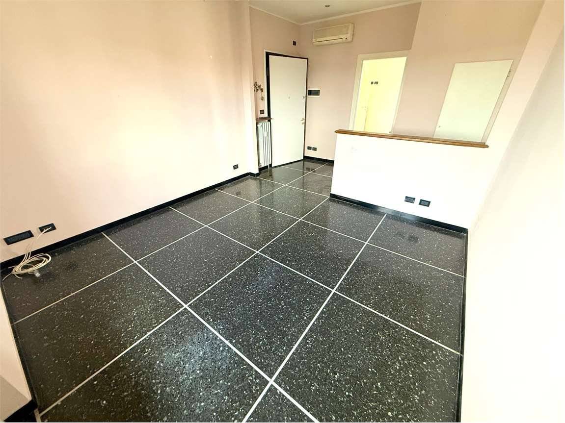 2 Schlafzimmer Wohnung in Novi Ligure, Italy, Nr. 346535