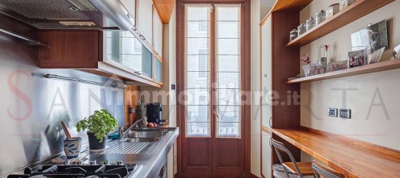 2 bedrooms Apartment in Milan, Italy No. 332622 7