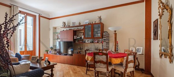 2 bedrooms Apartment in Milan, Italy No. 332622 3