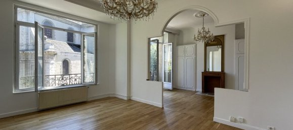 3 bedrooms Apartment in Grenoble, France No. 289251 2