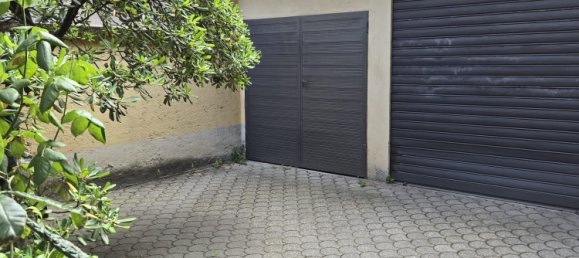  Garage in Milan, Italy No. 352095 2