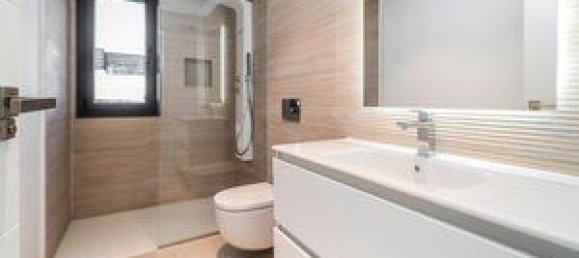 Дом с 6 спальнями в Сан-Себастьян-де-лос-Рейес, Испания № 87122 11