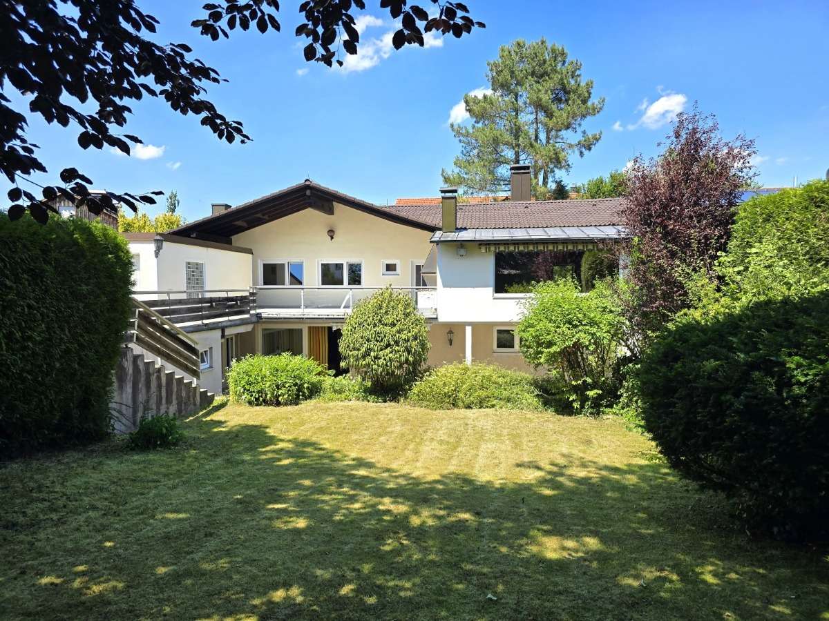 7 bedrooms Townhouse in Munich, Germany No. 366675