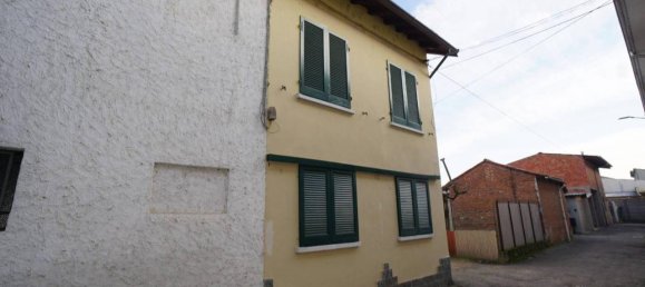 2 rooms House in Cilavegna, Italy No. 152916 2