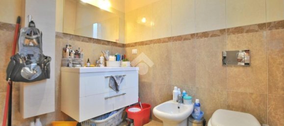 7 rooms House in Borgo d'Ale, Italy No. 210664 22