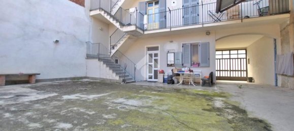 7 rooms House in Borgo d'Ale, Italy No. 210664 24