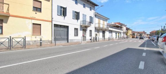 7 rooms House in Borgo d'Ale, Italy No. 210664 2