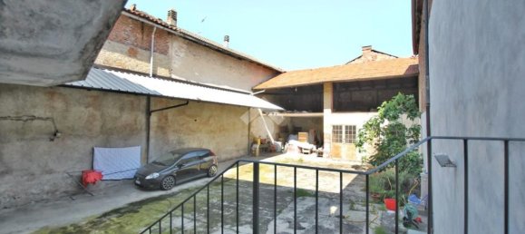 7 rooms House in Borgo d'Ale, Italy No. 210664 30