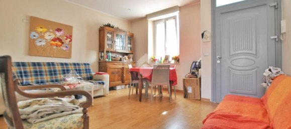 7 rooms House in Borgo d'Ale, Italy No. 210664 9