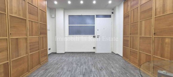 1 room Office in Milan, Italy No. 355710 6