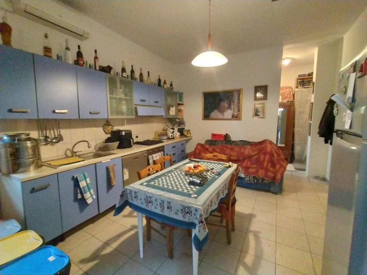 3 rooms House in Pinerolo, Italy No. 17188
