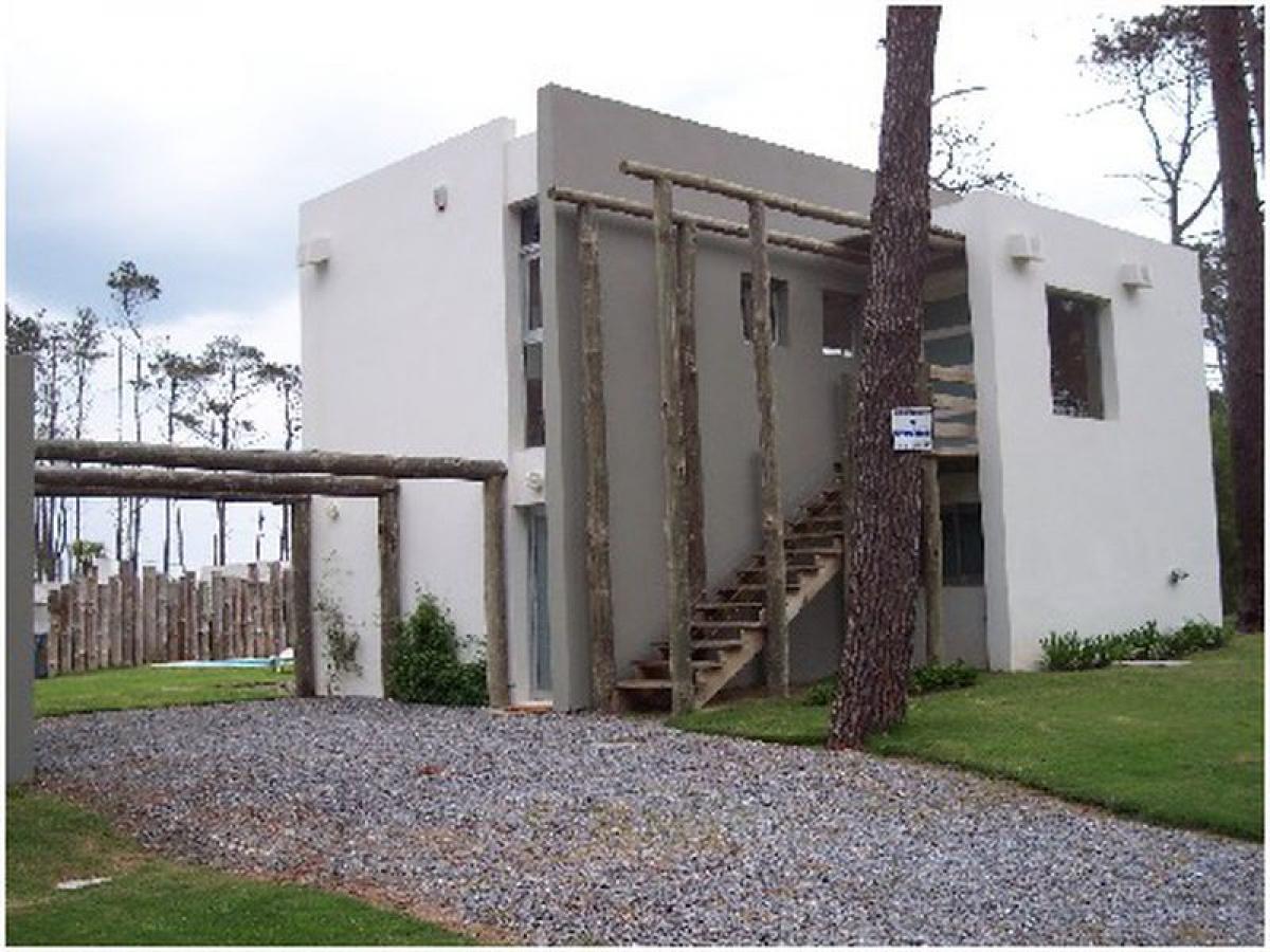2 bedrooms House in Maldonado, Uruguay No. 9536