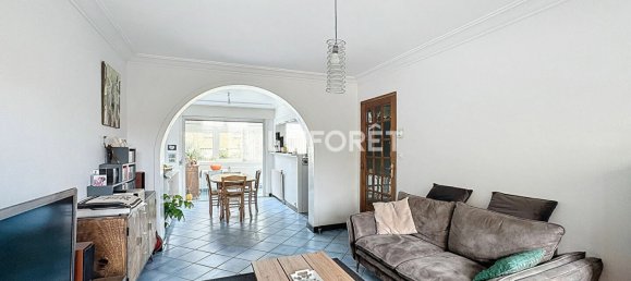 5 bedrooms House in Dunkerque, France No. 155659 2