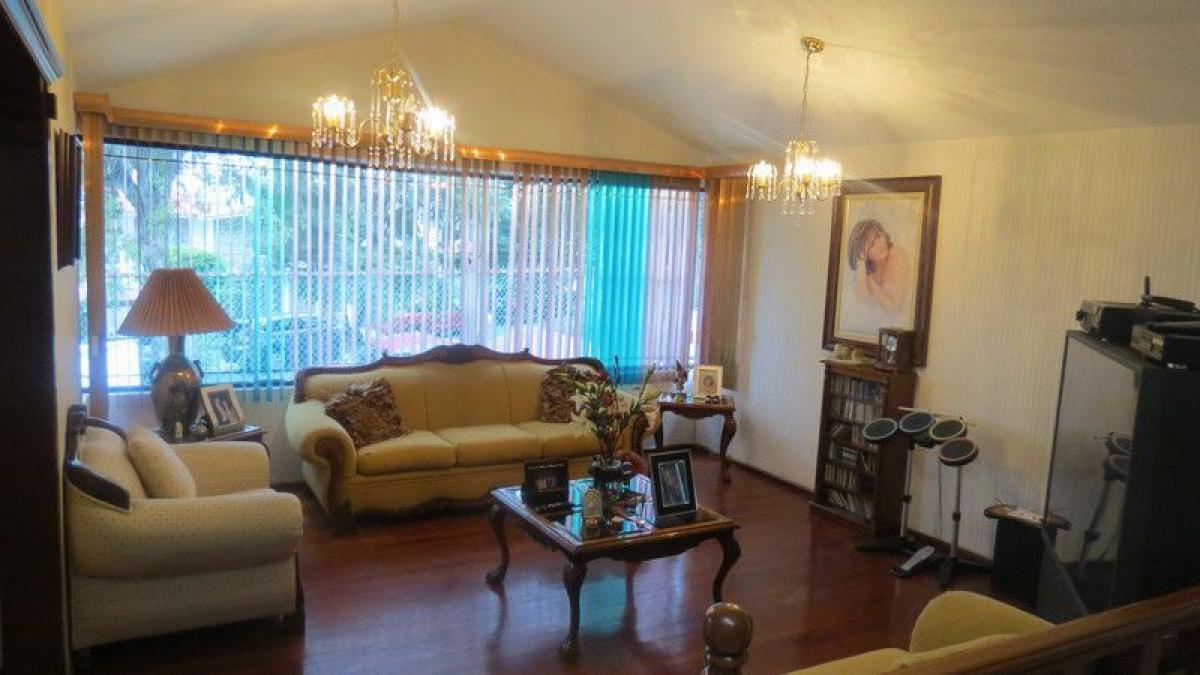 Casa de 3 dormitorios en Ciudad López Mateos, Mexico No. 228343