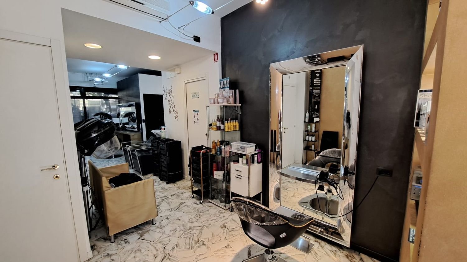 Propriété commerciale à Pietra Ligure, Italy 50m² No. 255308