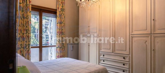 2 bedrooms Apartment in Rome, Italy No. 13005 8
