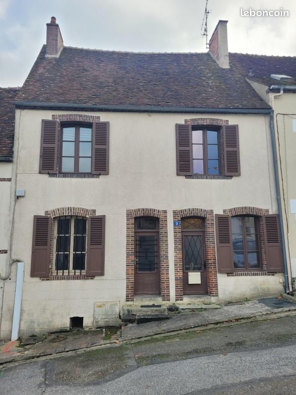 4 غرف نوم منزل في Saint-Victor-de-Buthon, France رقم 216193