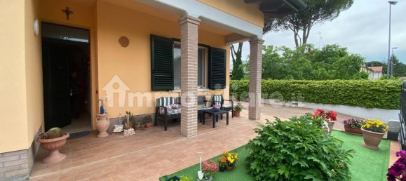 3 bedrooms Villa in Ravenna, Italy No. 80372 2