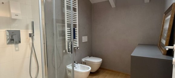 8 rooms House in Carnate, Italy No. 256057 27