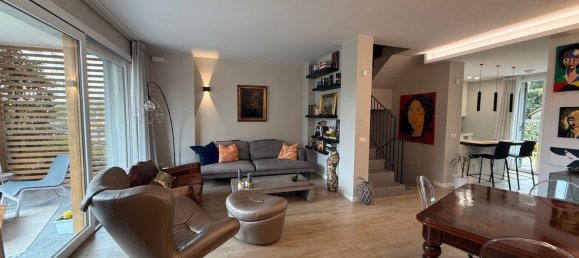 8 rooms House in Carnate, Italy No. 256057 6
