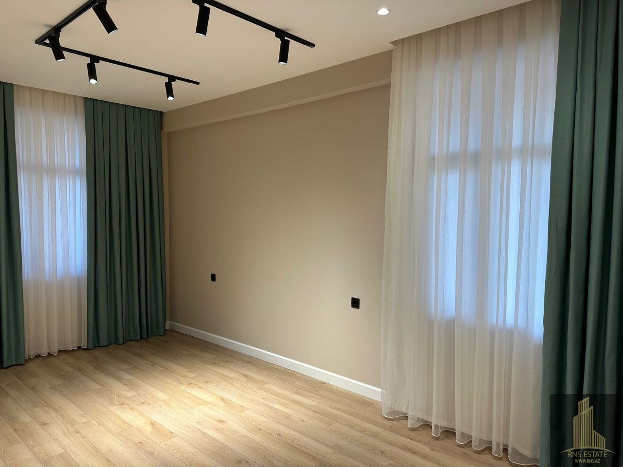 3 bedrooms Apartment in Nasimi, Azerbaijan No. 1502