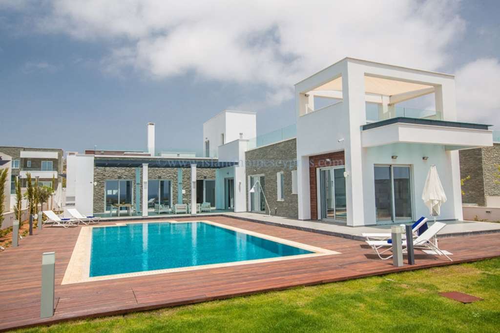 6 bedrooms House in Ayia Napa, Cyprus No. 23819