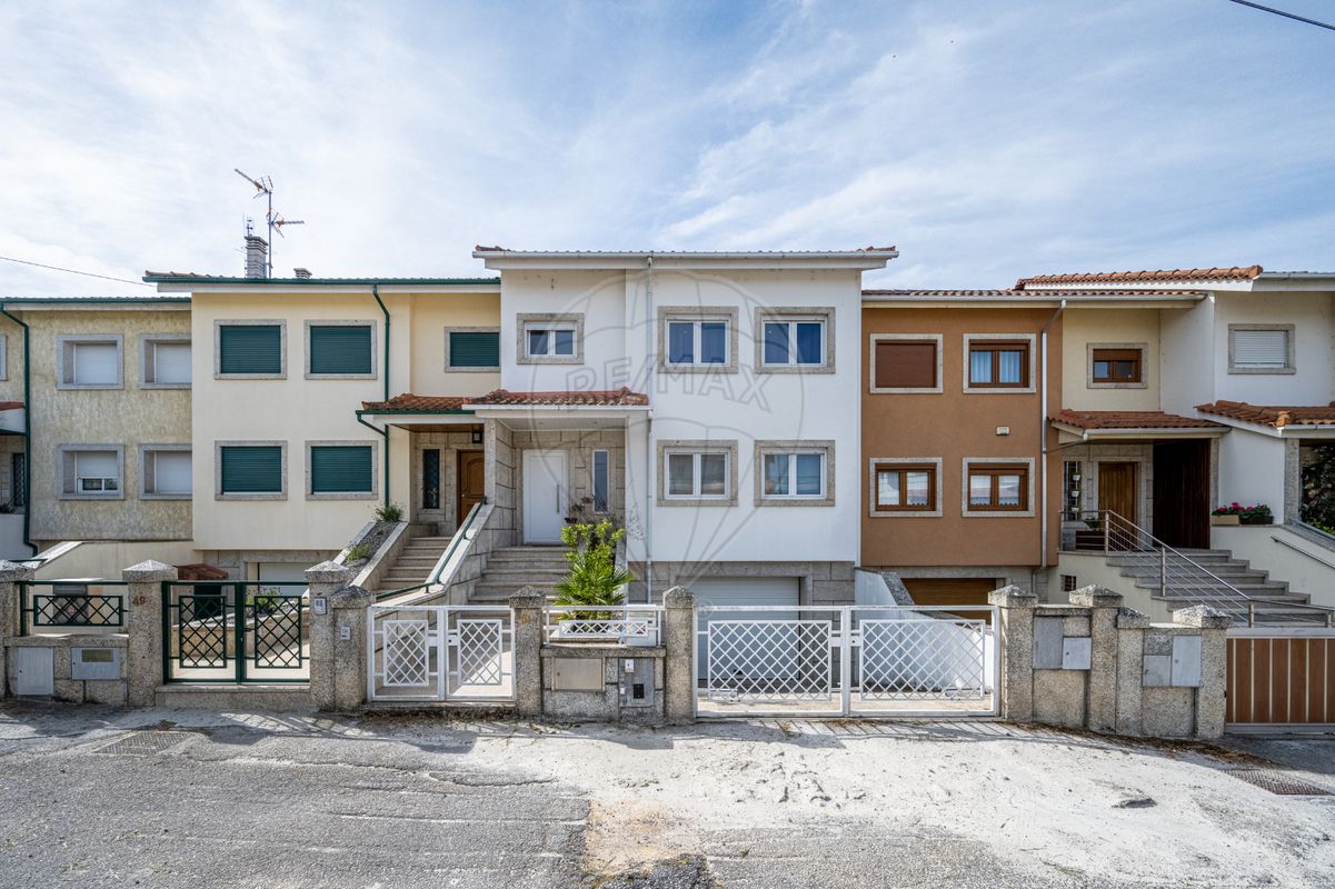 3 bedrooms House in Chaves, Portugal No. 179522