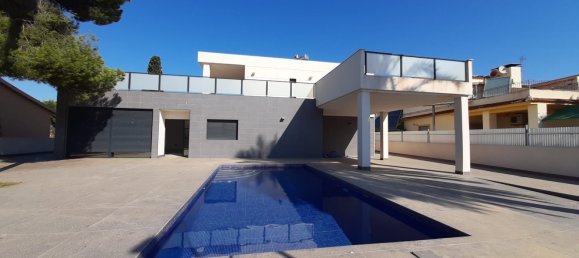 4 bedrooms House in Dehesa De Campoamor, Spain No. 33289 3